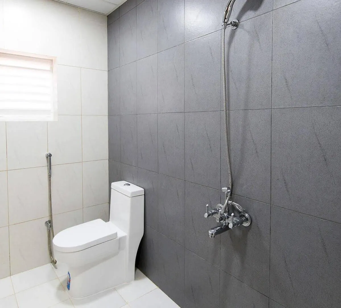 Treebo Trend Adrak Hotel Thiruvananthapuram